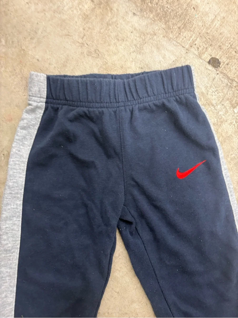 Nike Boys Size 5 Fleece Sweatpants Blue/Gray Side Stripe Red Swoosh Pull-On